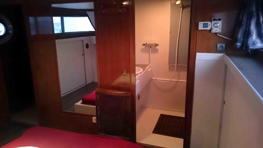 Yacht Bateau Moteur Benetti 19M Hotel Сет Екстериор снимка