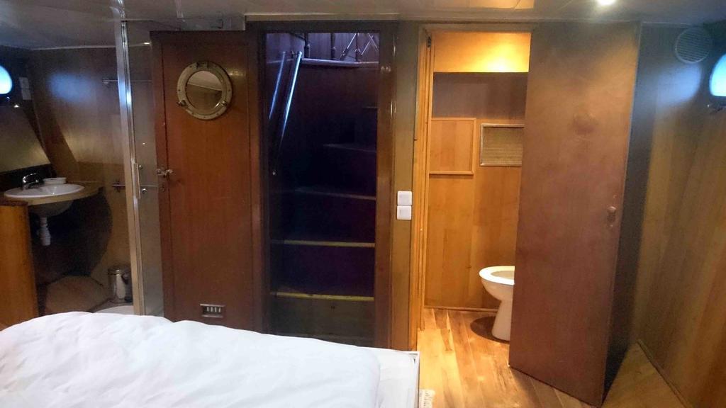 Yacht Bateau Moteur Benetti 19M Hotel Сет Екстериор снимка
