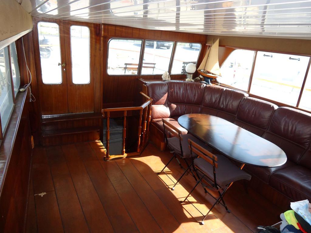 Yacht Bateau Moteur Benetti 19M Hotel Сет Екстериор снимка