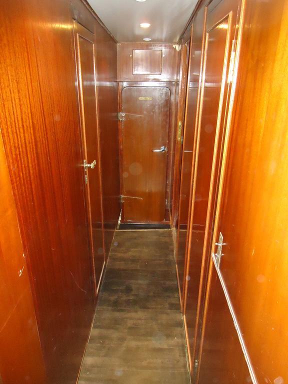 Yacht Bateau Moteur Benetti 19M Hotel Сет Екстериор снимка