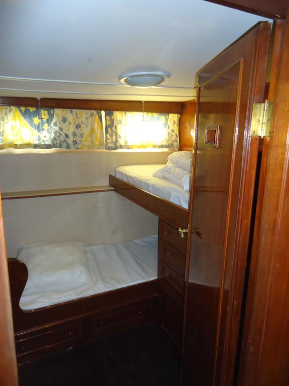 Yacht Bateau Moteur Benetti 19M Hotel Сет Екстериор снимка